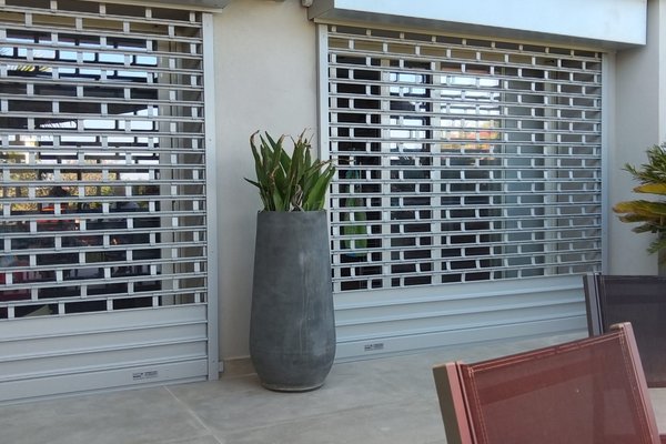 Grille à enroulement : sécurité, visibilité