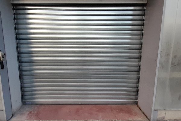 Rideau métallique acier inox 