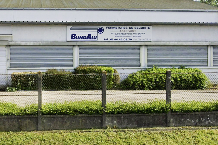 BLINDALU : fabricant de rideaux et grilles métalliques
