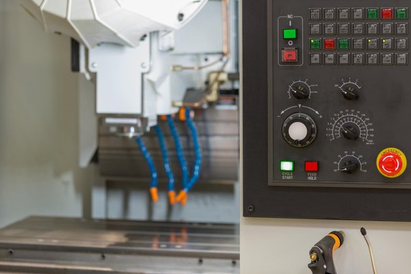 Mise en place et intégration de variateurs CNC à Paris