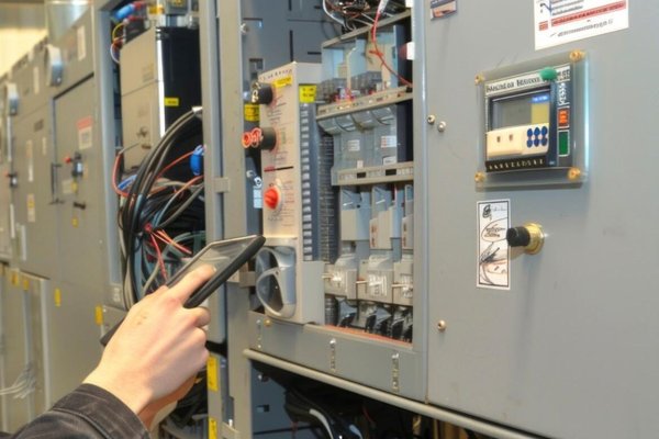 Maintenance électronique industrielle en Belgique
