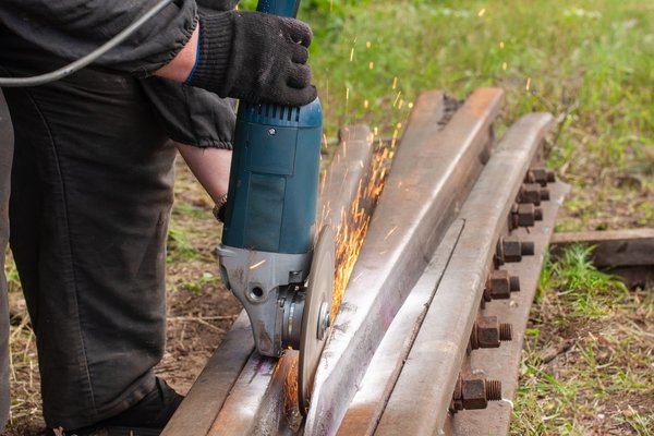 Soudage ferroviaire à Paris : interventions sur rails img