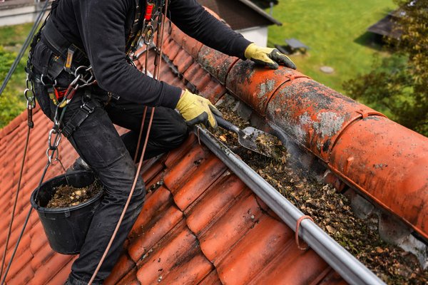 Nettoyage des gouttières