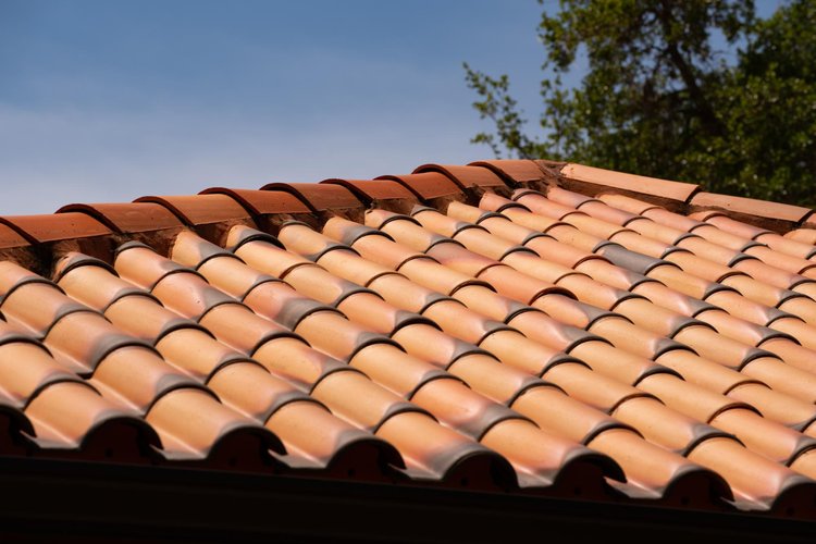Réfection de toiture sur cordes
