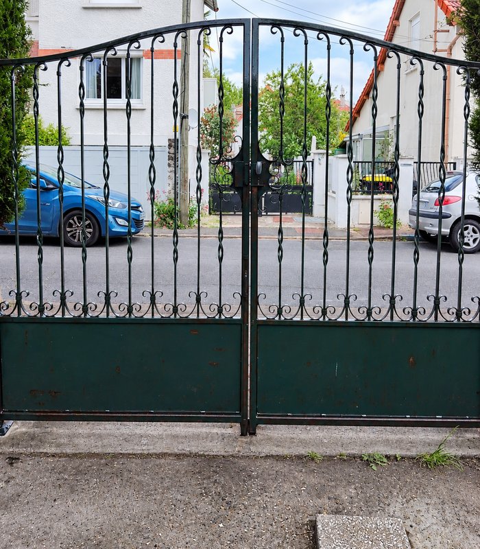 Réparation de portail métallique image