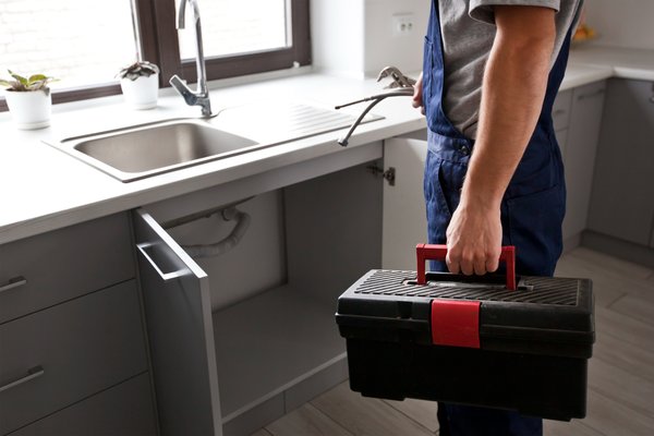 Intervention d'urgence en <b>dépannage de plomberie</b>