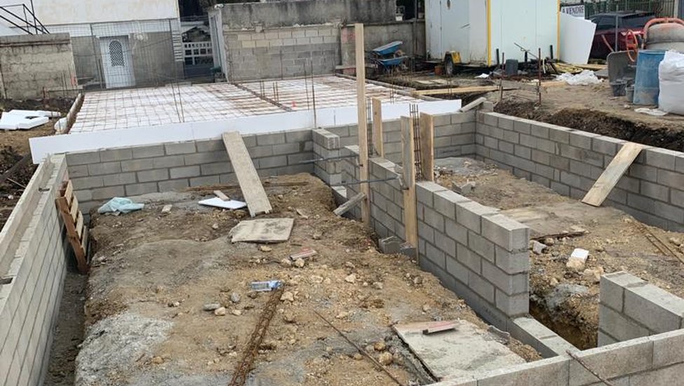 Construction de mur de soutènement