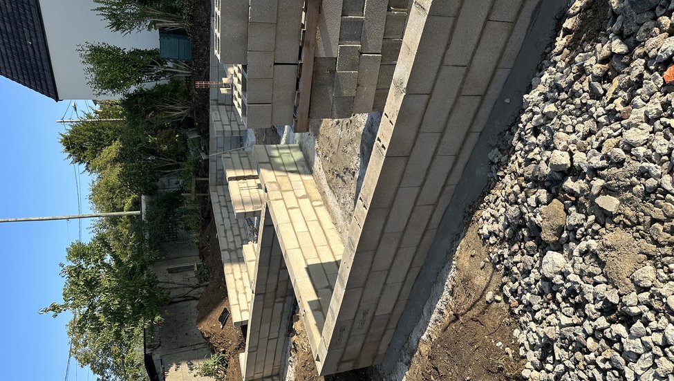 Construction de mur de soutènement