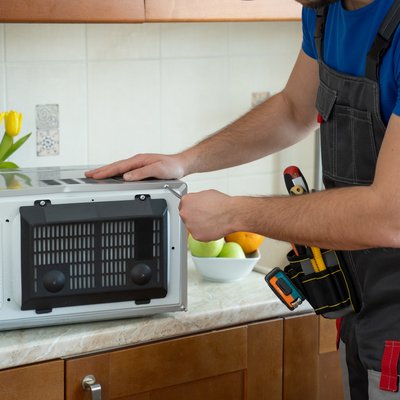 Réparation de micro-ondes