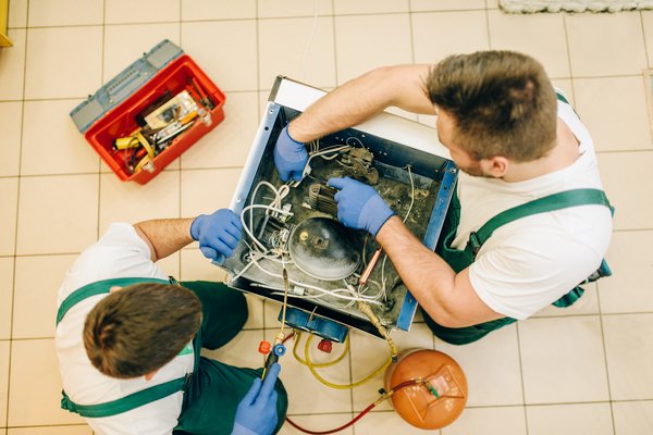 Techniciens d'électroménagers pour réparer vos appareils