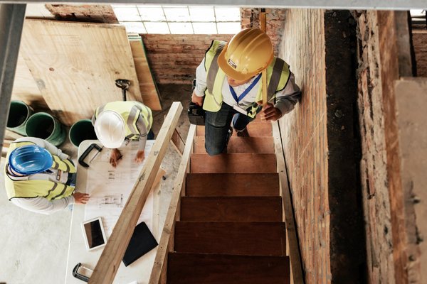 Plus de <b>16 ans</b> d'expérience au service de votre habitat