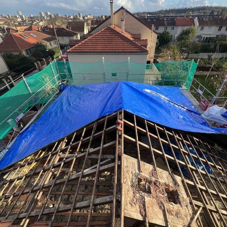 Démarrage du chantier, dépose de l'ancienne couverture