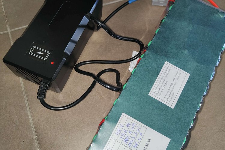 Aperçu réel de la batterie lithium après intervention