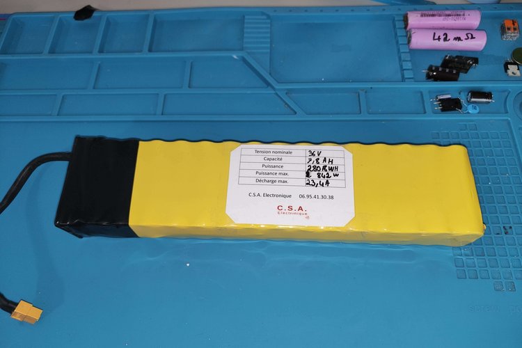 Réparation de batterie de trottinette défectueuse