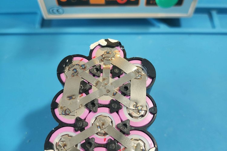 Réparation batterie vélo électrique 36V Nakamura