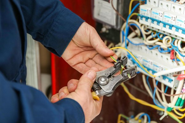 Dépannage et maintenance des courants forts
