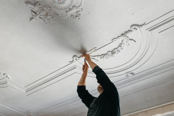 Rénovation des plafonds décoratifs
