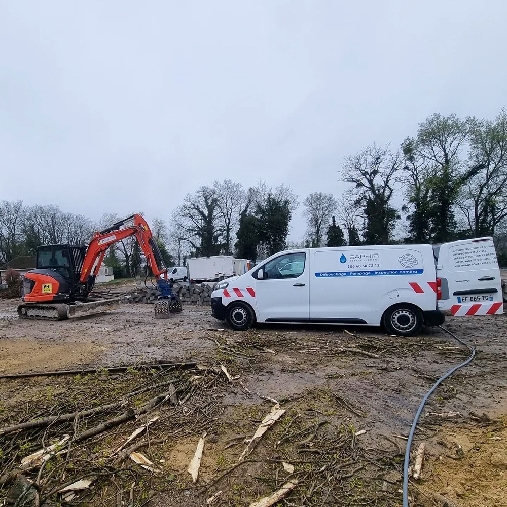 Curage de réseaux sur chantier de démolition 1