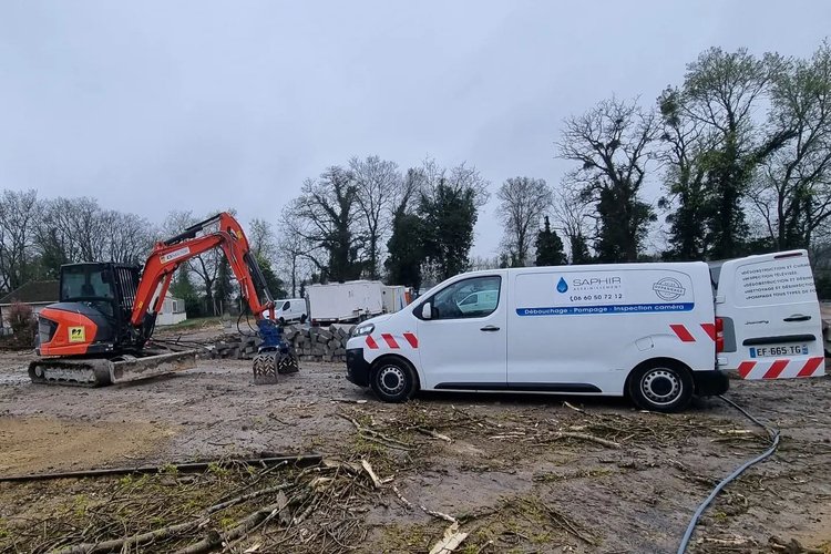 Curage de réseaux sur chantier de démolition