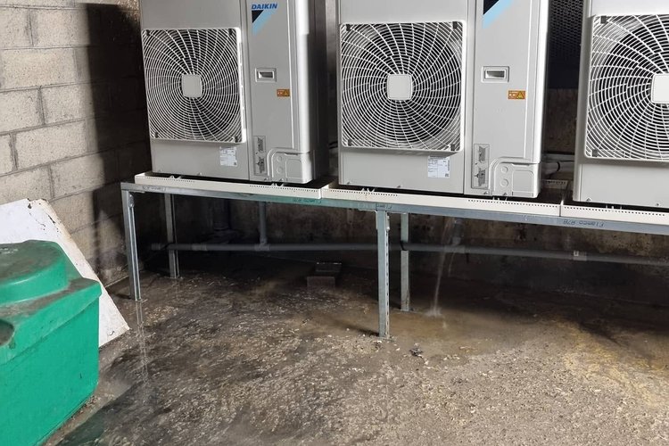 Dégorgement de canalisation remplie de graisses