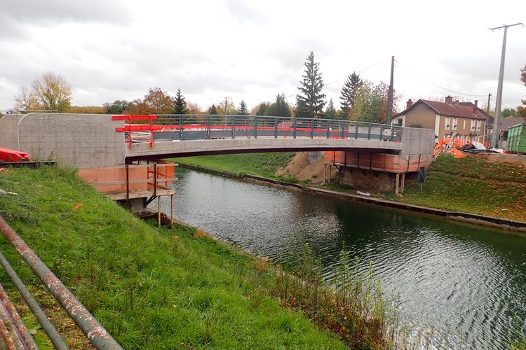 Reconstruction du pont des Ruetz