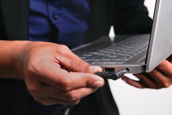 Remplacement de port d'alimentation