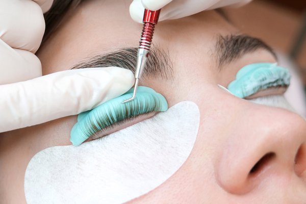 Rehaussement de cils à Saint-Denis