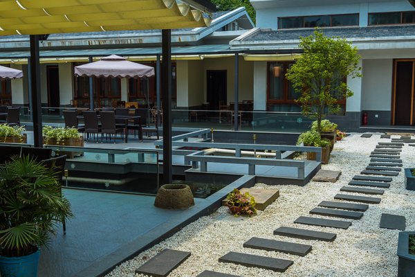 Aménagement d'allées et accès