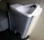 Lavabo avec pompe à pied