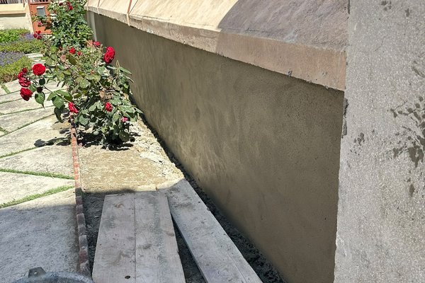 Réparation d'un mur fissuré