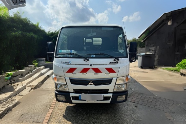 Équipement 2023 sur porteur FUSO 3S13