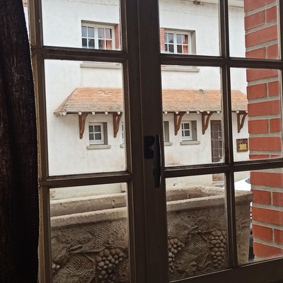Nettoyage de fenêtres à petits carreaux