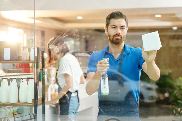 Nettoyage en profondeur autour d'Epernay (Aÿ) pour commerces et bureaux