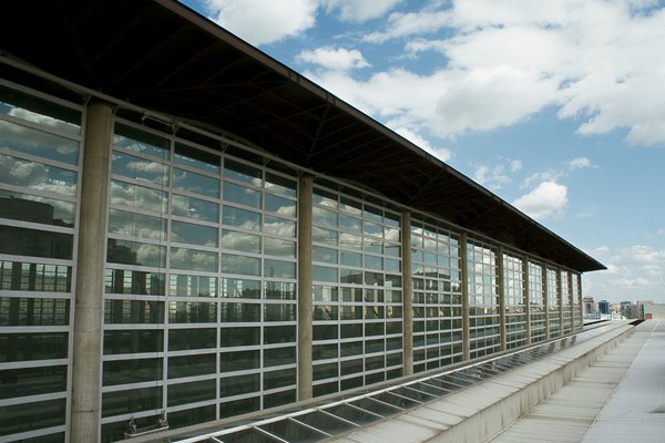 Nettoyage de vitres en hauteur pour le secteur industriel autour d'Epernay (Aÿ)