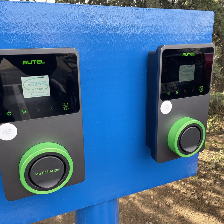 Installation d'une borne de recharge Autel