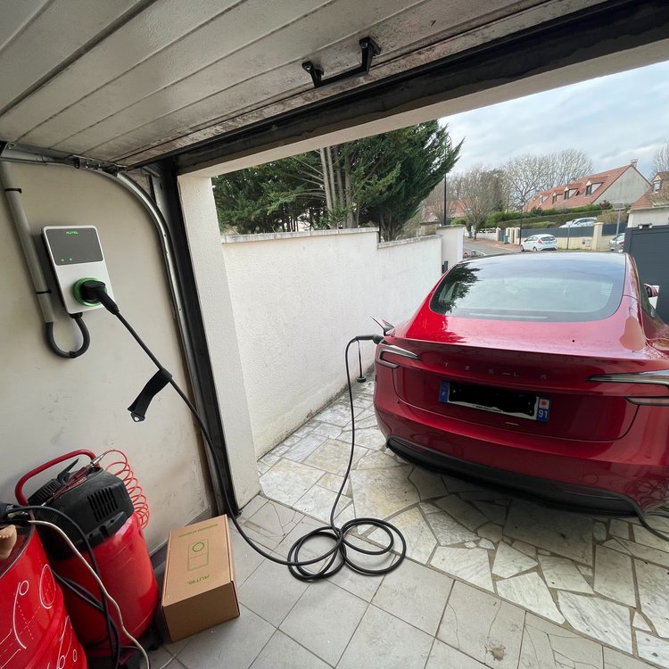 Installation d'une borne monophasée Autel