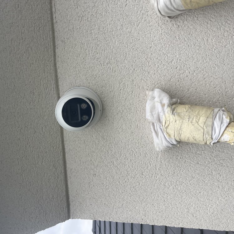 Installation de caméra de surveillance