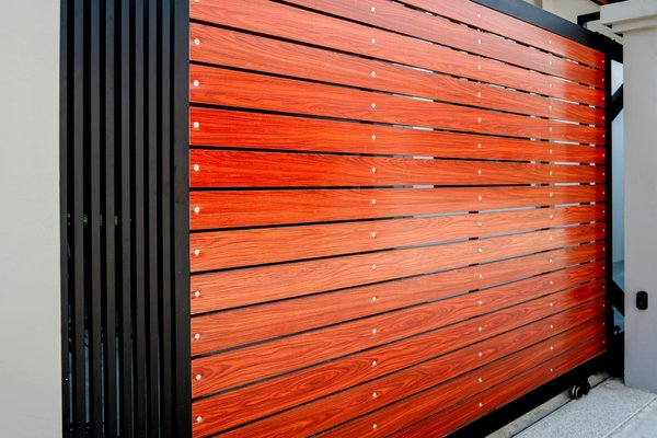 Fabricant de portails en bois personnalisés à SAVIGNY-SUR-ORGE