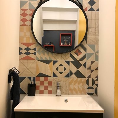 Installation de finitions décoratives