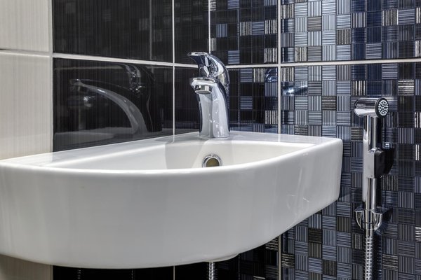Pose de douche, baignoire et lavabo à Asnières-sur-Seine