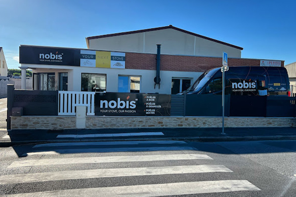 Magasin de poêles, inserts et de cuisinières 1