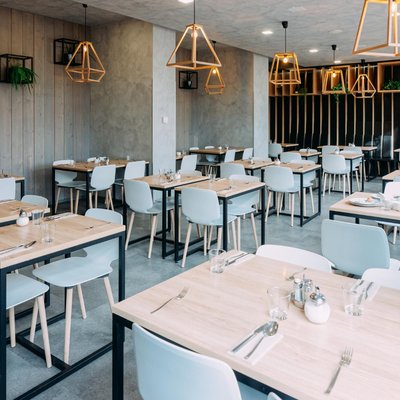 Table d'hôtel à Paris