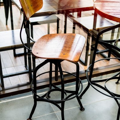 Tabouret industriel à Paris