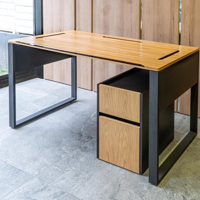 Table de bureau à Paris