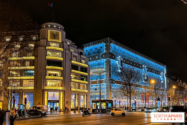 Champs-Elysées: Location véhicule avec chauffeur à Paris