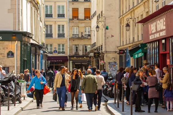 Le Marais: Location véhicule avec chauffeur à Paris