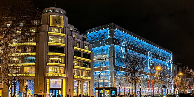 Champs-Elysées