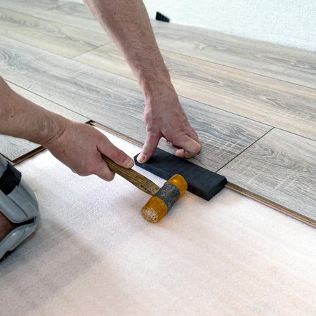 Pose de parquet stratifié