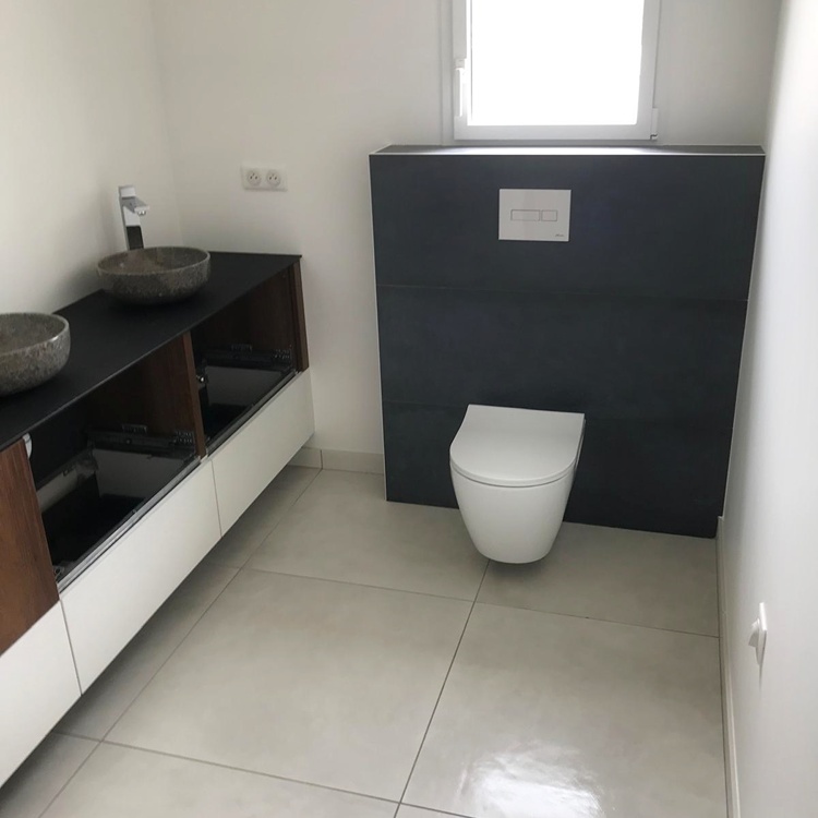 Pose de carrelage pour sol et mur