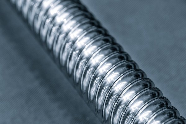 Entretien et lubrification de vis à billes à Paris et en France